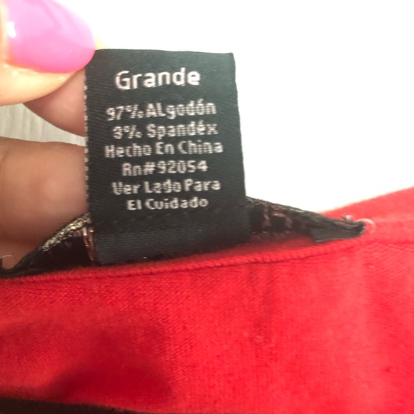 BYDesign Large Sparkly Red Sequined Top - Picture 6 of 6